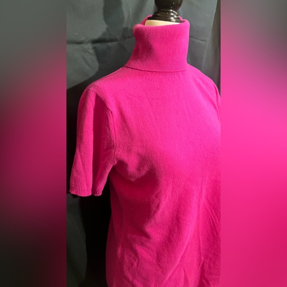 Bellina Hot Pink Wool/Cashmere Blend Turtleneck W/ Short Sleeves!! - Picture 2 of 14